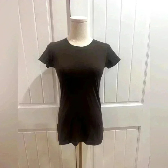 LAmade Classic Crew Neck Tee Short Sleeve Dark Brown Size Small NWOT - Picture 1 of 3